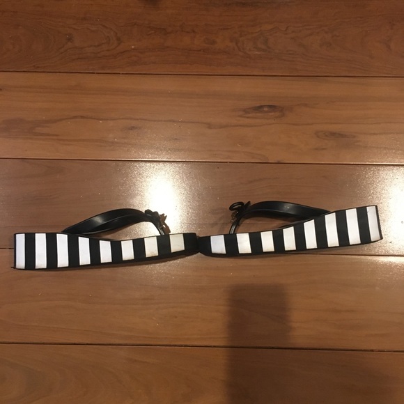 Sandals - Picture 4 of 6